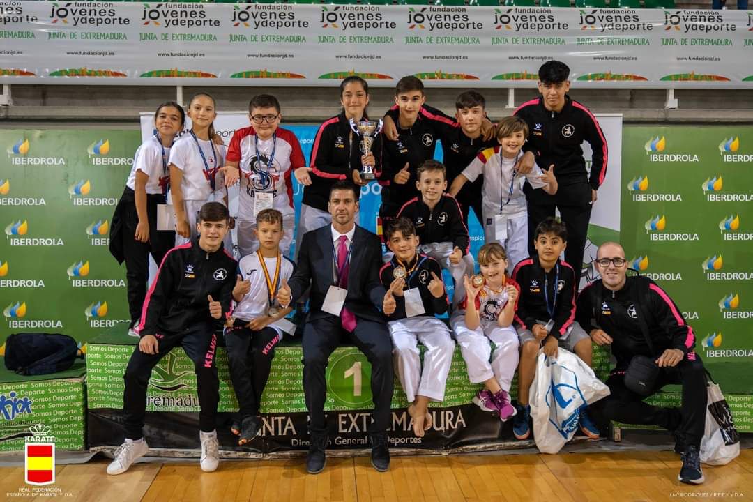 El equipo infantil del Club Sepai de kárate se proclama Campeón de España