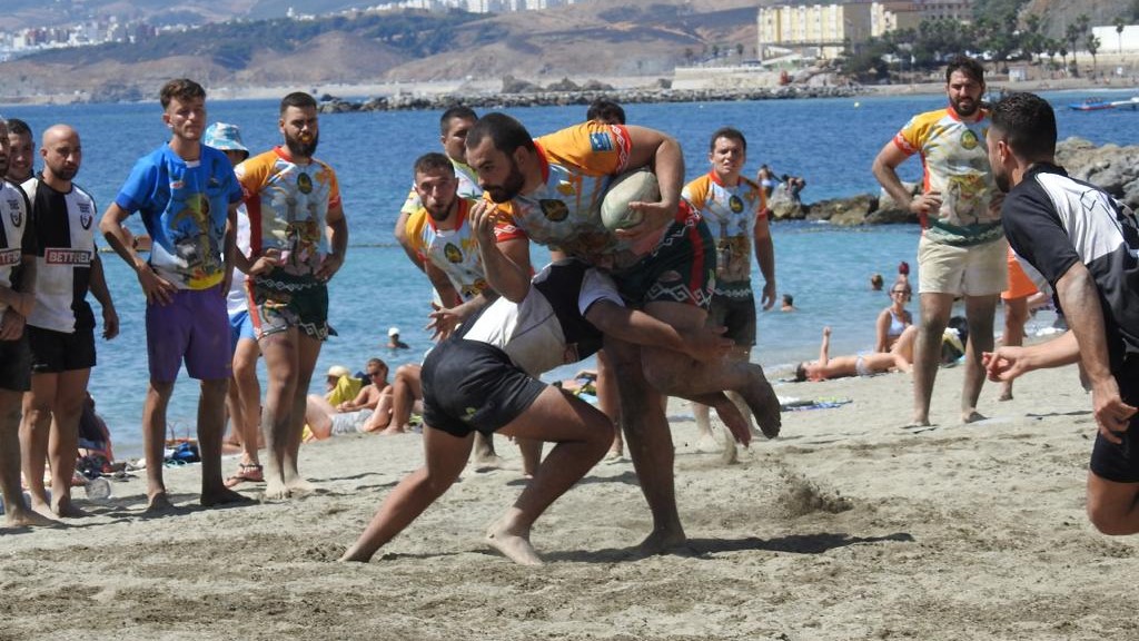 La Ribera acogió a 180 personas en el IV Torneo de Rugby Playa ‘Ciudad de Ceuta’